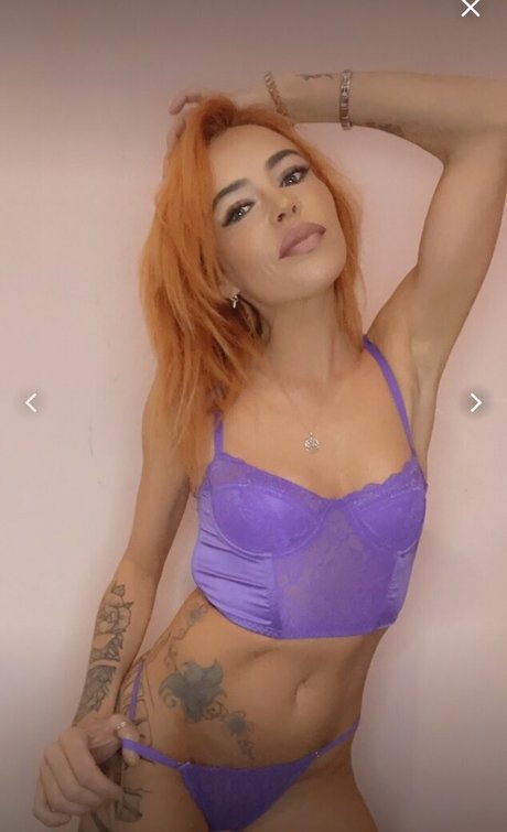 Plum1987 beautiful actress image