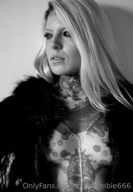 marizombie666 star nudes images