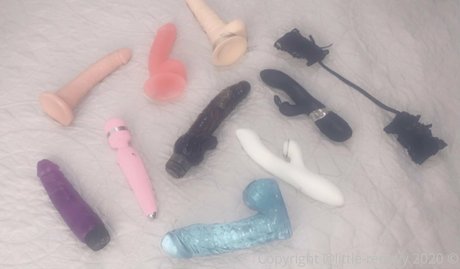 little red ivy model beautiful photo