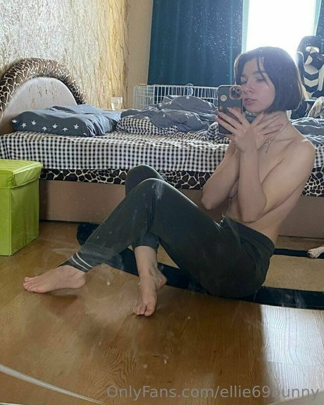 Ellie69bunny beautiful star photos