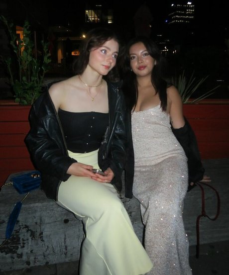 Thomasin Mckenzie high quality model photos