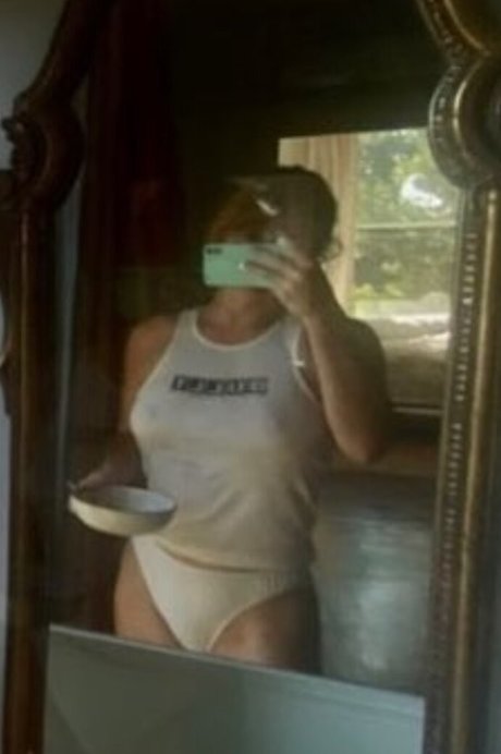 Kelli Garner star sex galleries