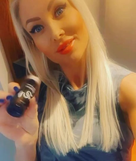 Laura Hermansen adult star photos