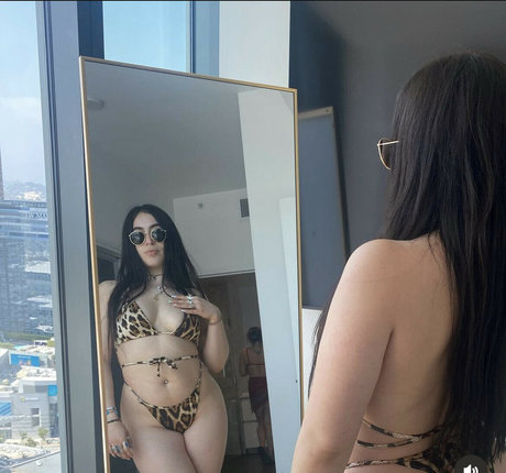 bigtiddygothgirll nice actress photos