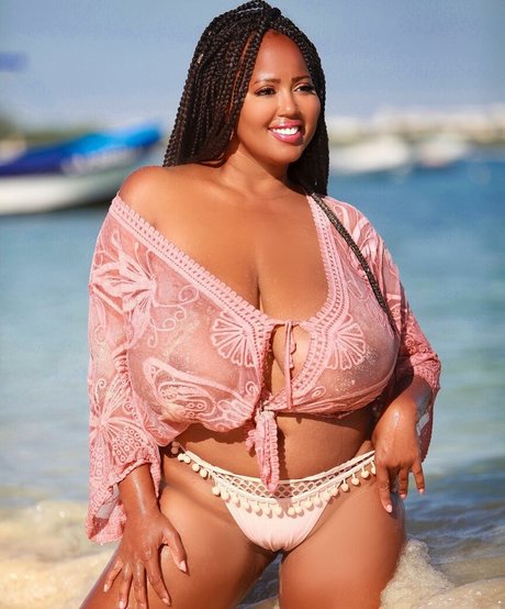 Monique Cooper star hd picture