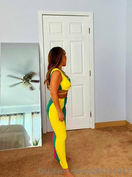 naughtydiamond11 star free pictures