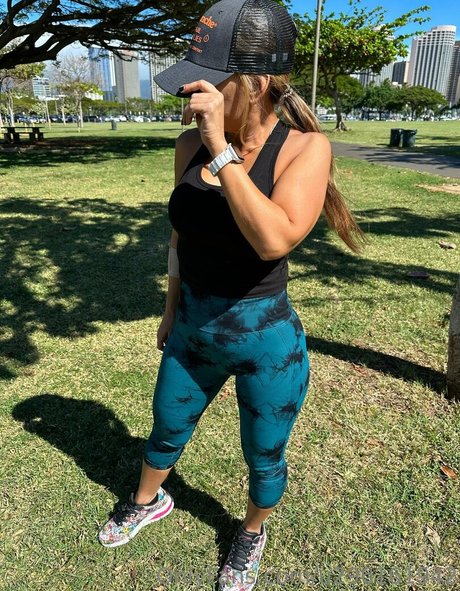 naughtydiamond11 model hot pics