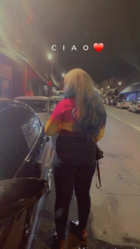 anastasiaontop3333 model image