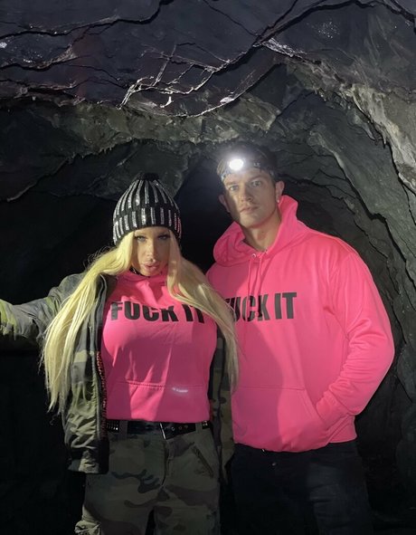 fxxkingexplorers pornographic model galleries