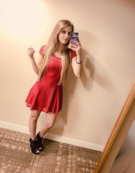 NoisyButters pornstar exclusive pic