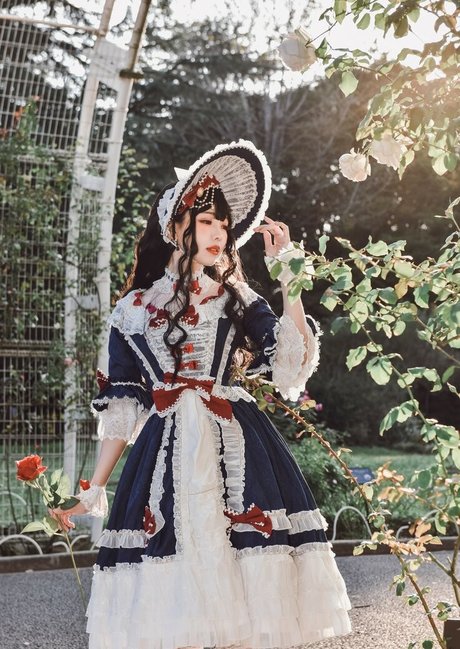 eeelyeee beautiful actress galleries