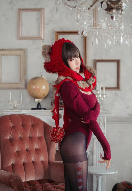 eeelyeee model perfect galleries