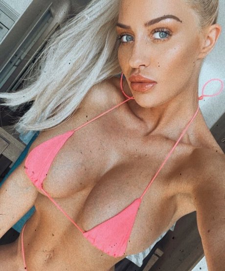 Sienna Day beautiful pornstar pictures