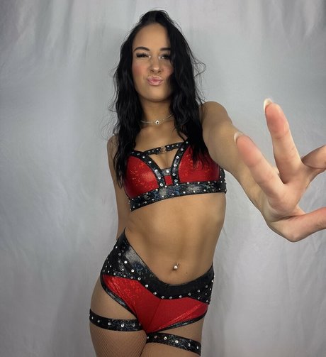 Emily Jaye model free picture