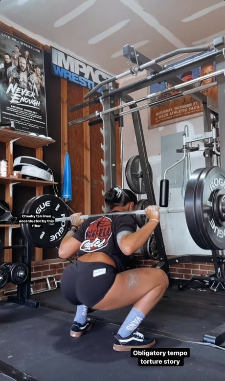 Kris Statlander model free pictures