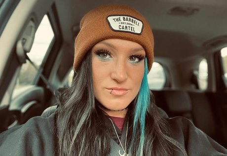 Kris Statlander model top pics