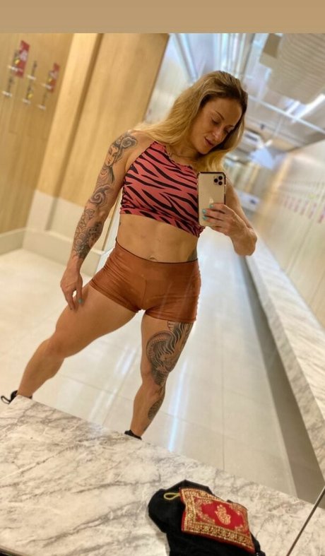 Vanessa Alvares naked pornstar photo