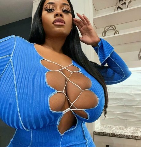 Yanithebbody1 pornstar img