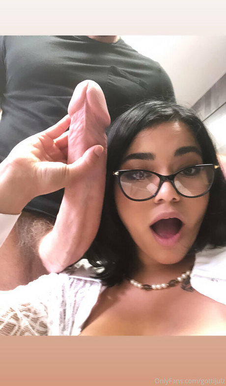 JulzGotti nice actress galleries