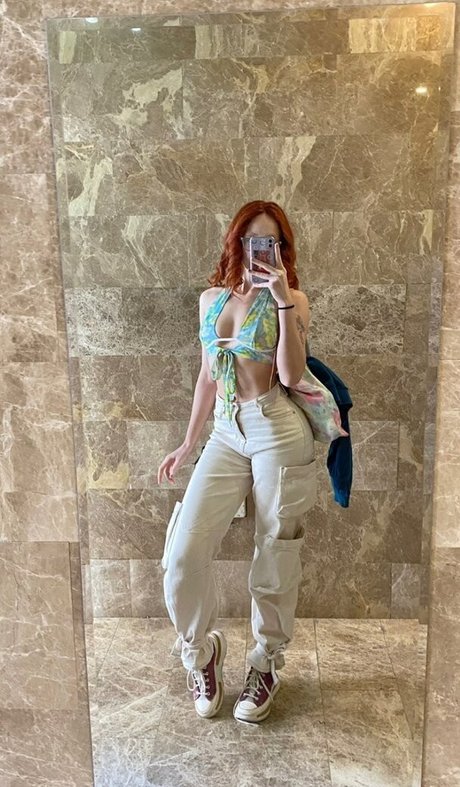 Dixowho exclusive model images