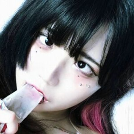 fishzombie beautiful model image