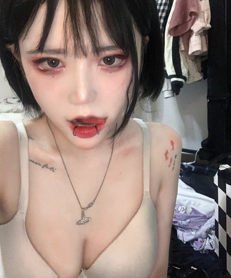 fishzombie xxx actress archive