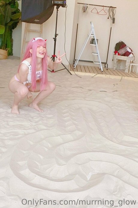 Murrning Glow nude actress archive