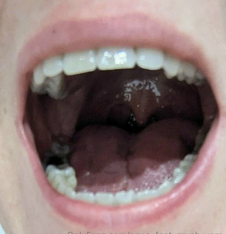 anna feet crush vore high quality star picture