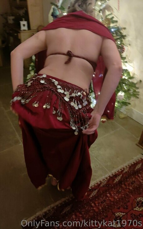 KittyKat1970s pornstar nude pics