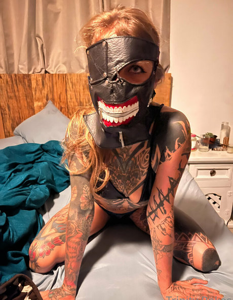 Trinity Eclectic star erotic gallery