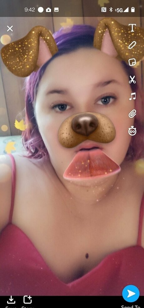 dezibear1998 erotic actress image