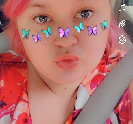 dezibear1998 star nude pic