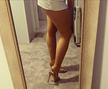 nylonpetal nude star img