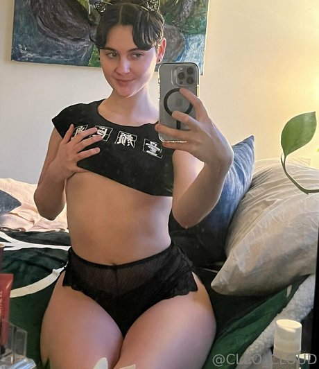 king leo cloud model pretty img