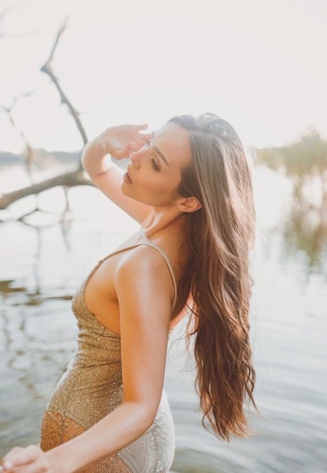 Kamochi ASMR pornstar nude picture