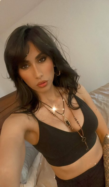 Cristina Valenzuela art star gallery