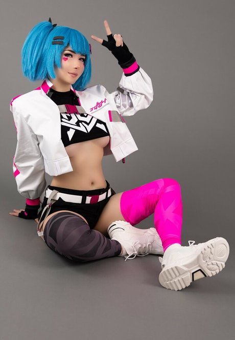 Akemi101xoxo pornstar free galleries