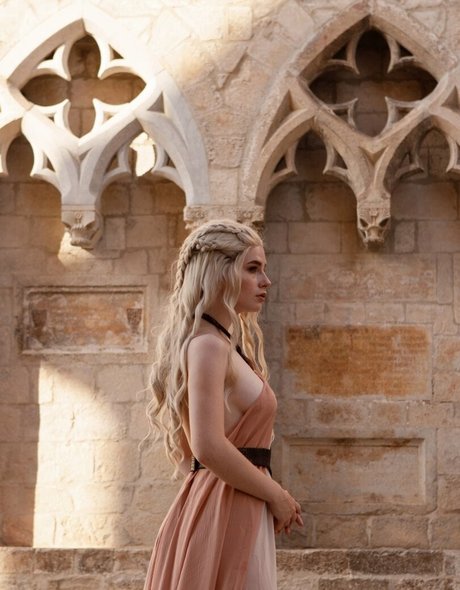 Likeassassin erotic model picture