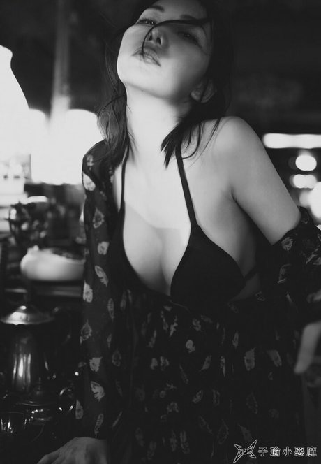 morgul zuyu high quality actress image