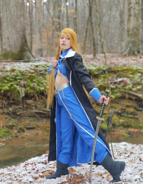 Comfy fans model perfect image