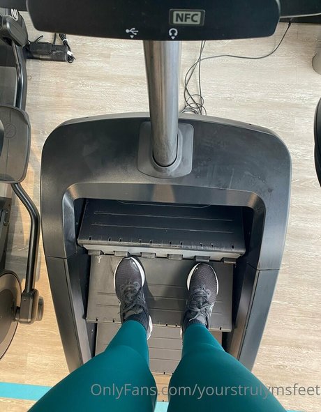yourstrulymsfeet porn model pics