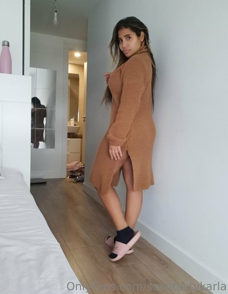 soootastykarla naked model img