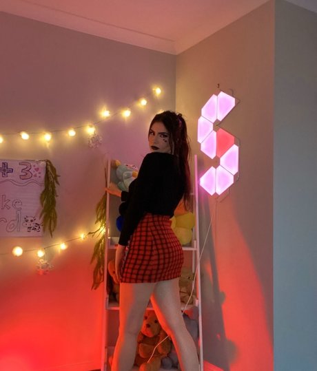 sleppyy xxx actress galleries