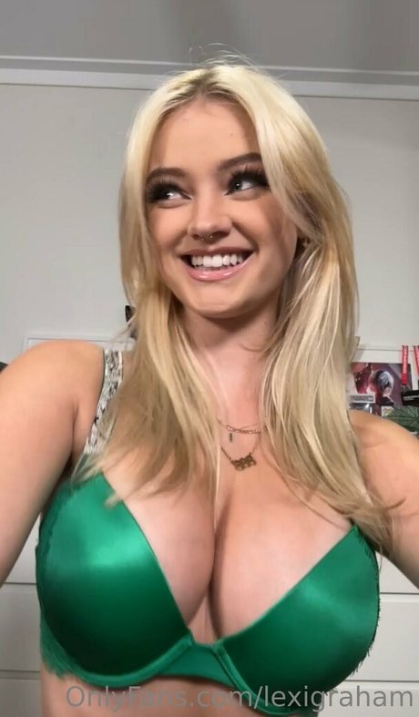 Lexi Graham beautiful actress pictures