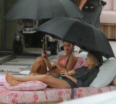 Maya Hawke star hd image