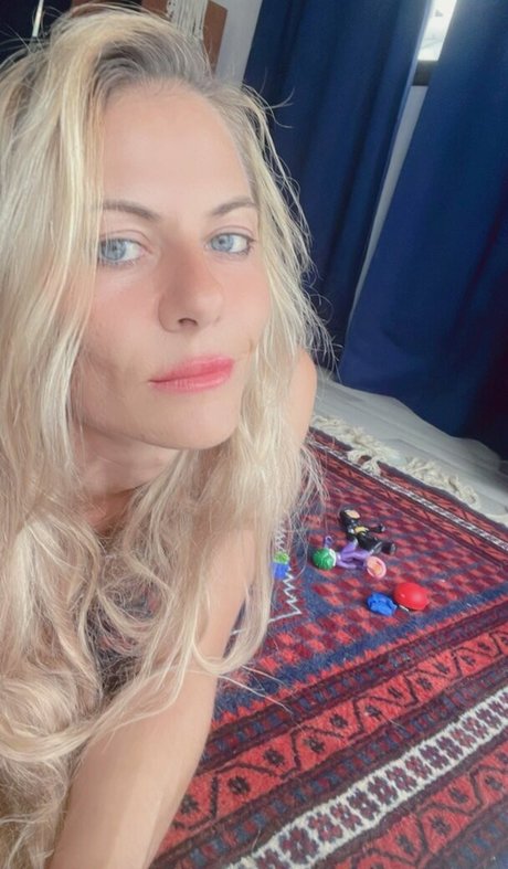 Tunaapari best actress pics