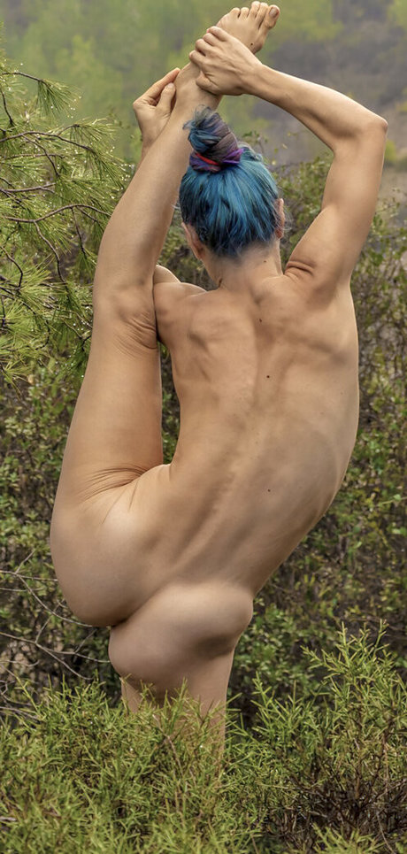 Tunaapari nude model pictures