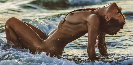 Tunaapari beautiful actress pic