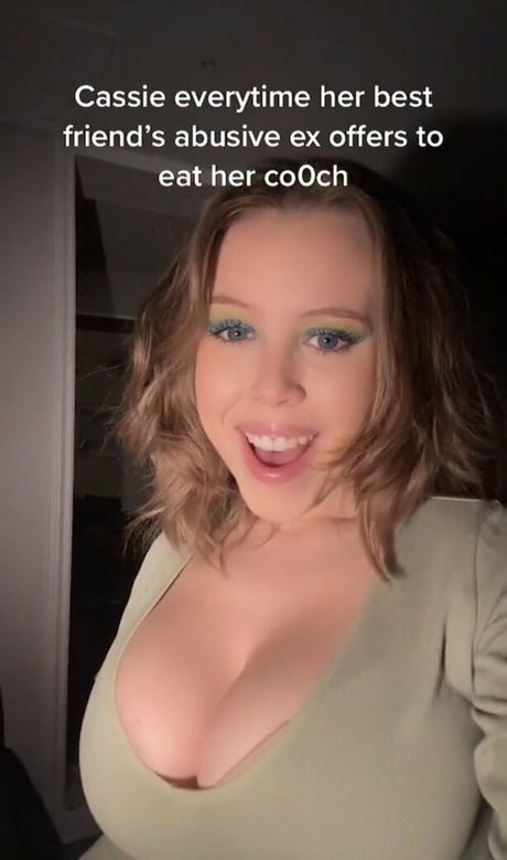 Emily Kyte xxx model photo