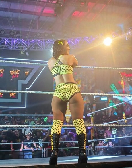 Roxanne Perez star top photo